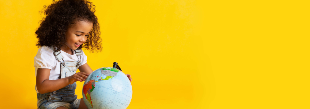 Find out how to ship a parcel to Portugal